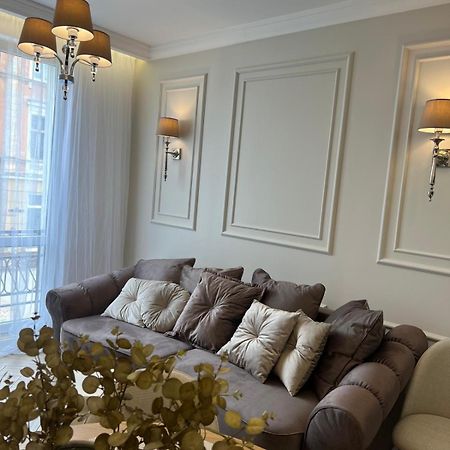 Family & Business Sauna Apartments Sienkiewicza No1 Centrum Plac Lliteratow- Piekny Apartament - 1 Bedroom With Private Sauna, Bath With Hydromassage, Parking キェルツェ エクステリア 写真