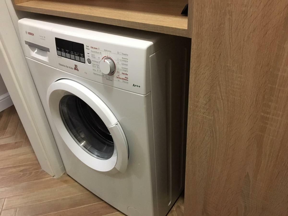 Family & Business Sauna Apartments Sienkiewicza No1 Centrum Plac Lliteratow- Piekny Apartament - 1 Bedroom With Private Sauna, Bath With Hydromassage, Parking キェルツェ エクステリア 写真
