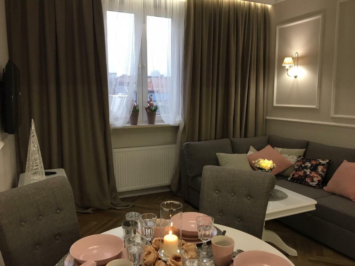 Family & Business Sauna Apartments Sienkiewicza No1 Centrum Plac Lliteratow- Piekny Apartament - 1 Bedroom With Private Sauna, Bath With Hydromassage, Parking キェルツェ エクステリア 写真