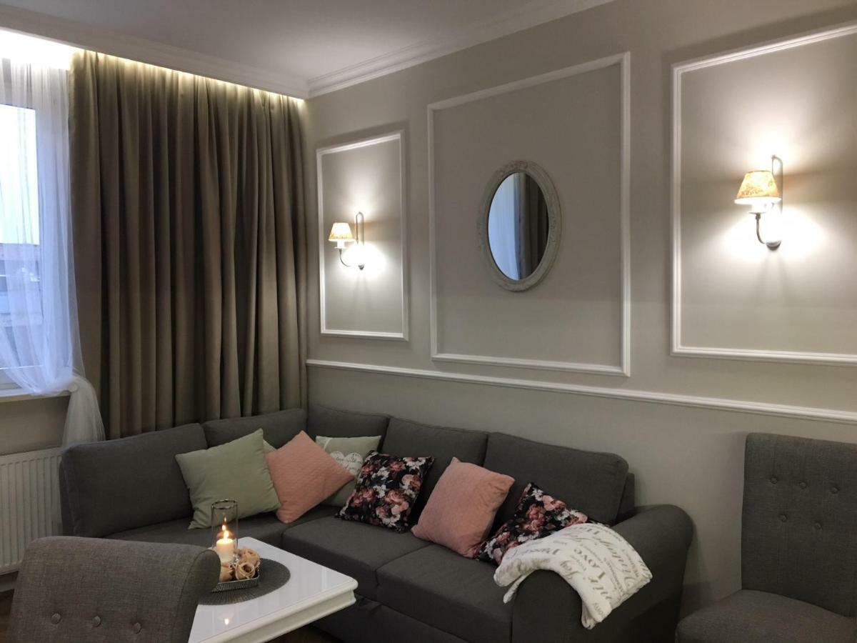 Family & Business Sauna Apartments Sienkiewicza No1 Centrum Plac Lliteratow- Piekny Apartament - 1 Bedroom With Private Sauna, Bath With Hydromassage, Parking キェルツェ エクステリア 写真