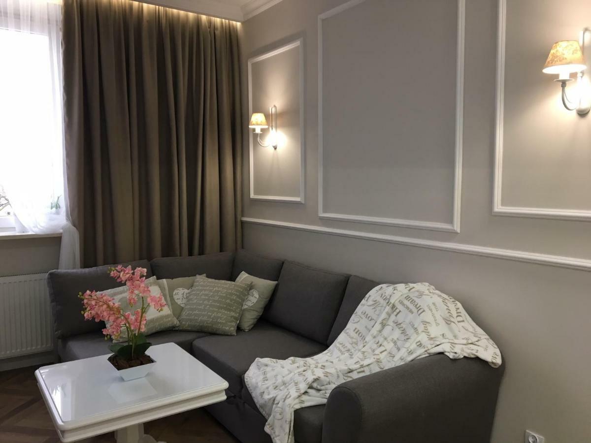 Family & Business Sauna Apartments Sienkiewicza No1 Centrum Plac Lliteratow- Piekny Apartament - 1 Bedroom With Private Sauna, Bath With Hydromassage, Parking キェルツェ エクステリア 写真