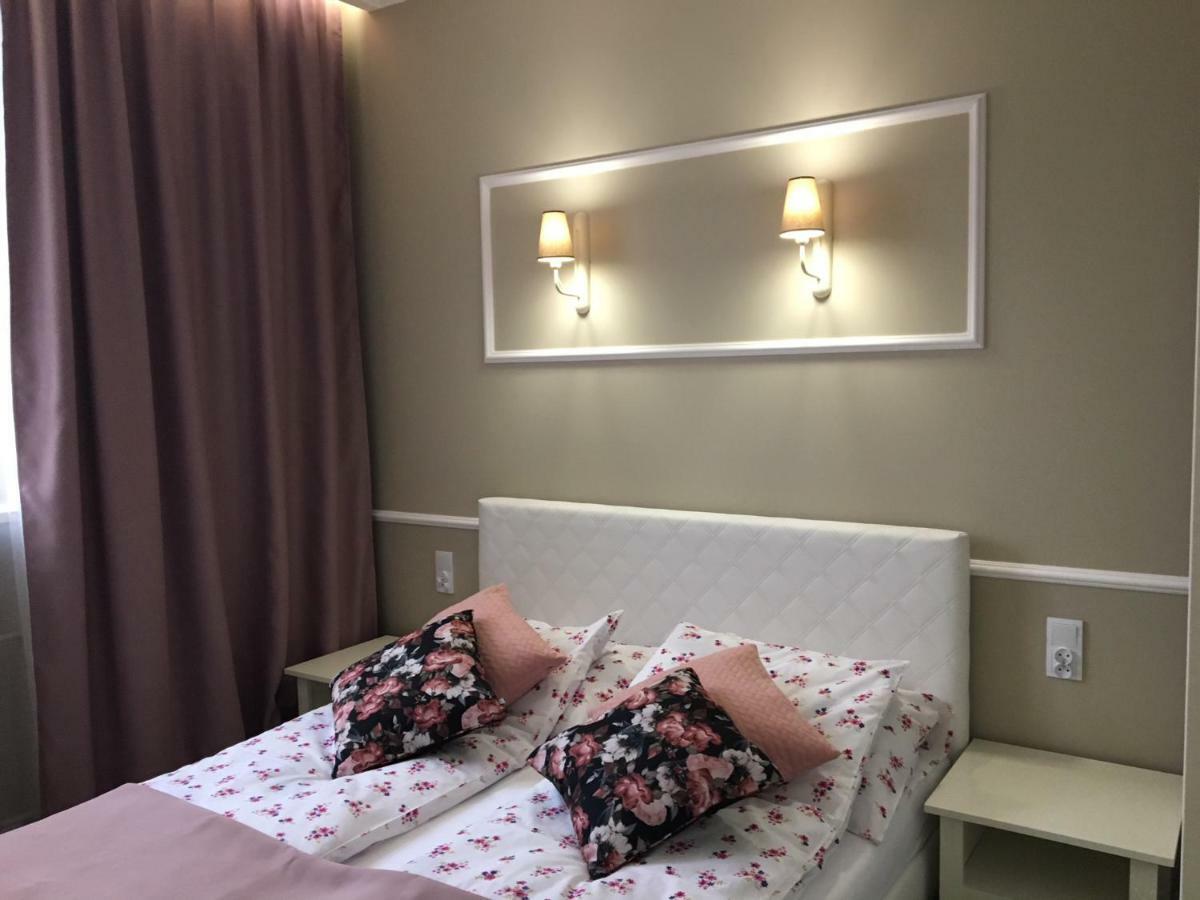 Family & Business Sauna Apartments Sienkiewicza No1 Centrum Plac Lliteratow- Piekny Apartament - 1 Bedroom With Private Sauna, Bath With Hydromassage, Parking キェルツェ エクステリア 写真